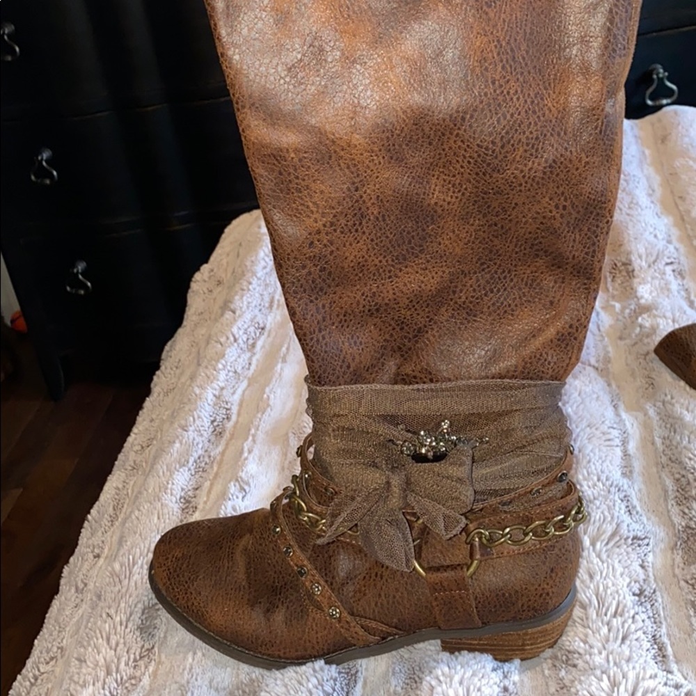 Knee high riding boots